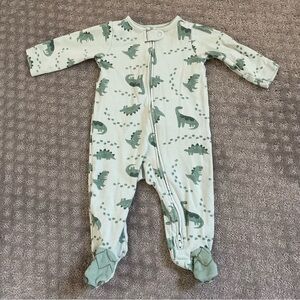Carters footed pajamas 6m just one you